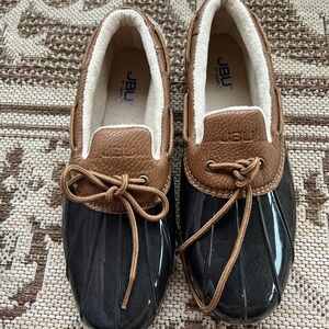 Duck boots never worn size 9.5